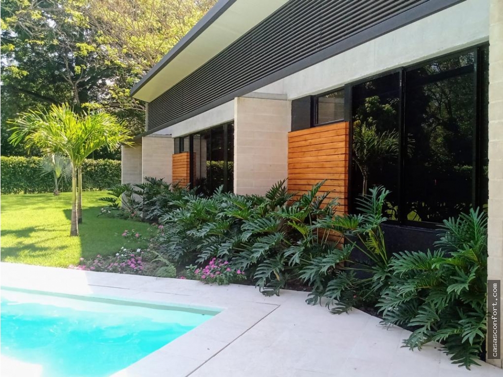 Finca moderna de un nivel en Sopetrán — foto 1