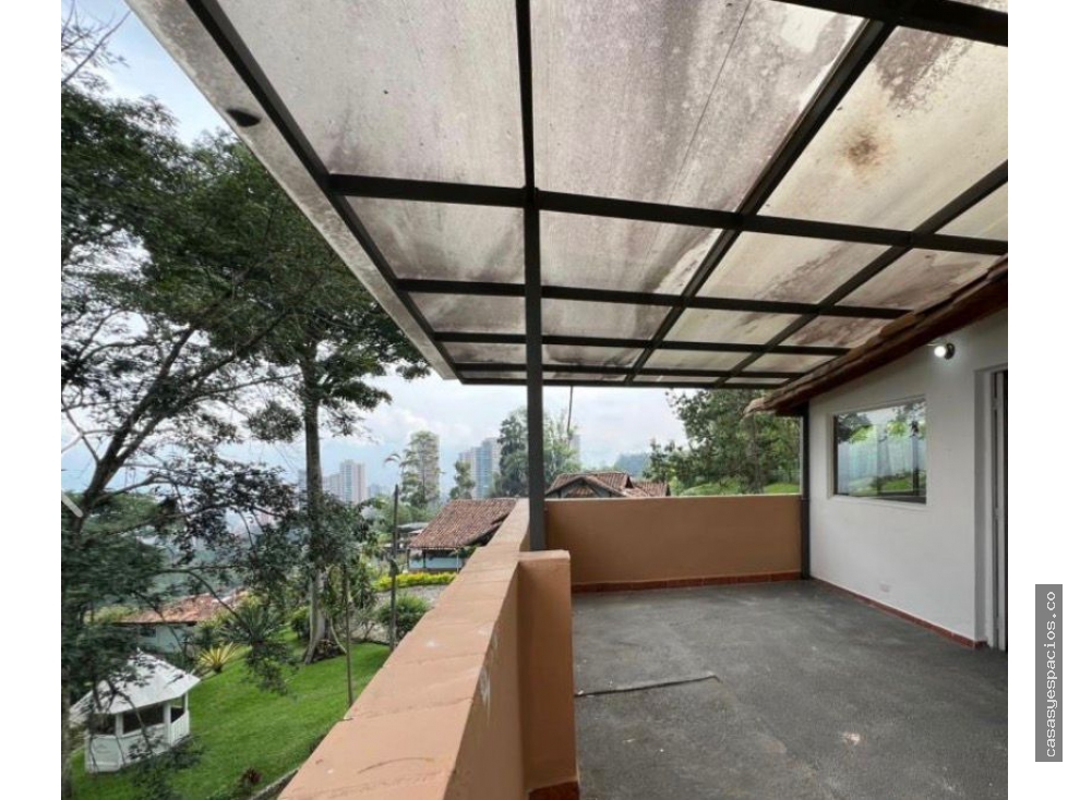 Dos casas en lote de 4.000 m² en Los Balsos, El Poblado — foto 23