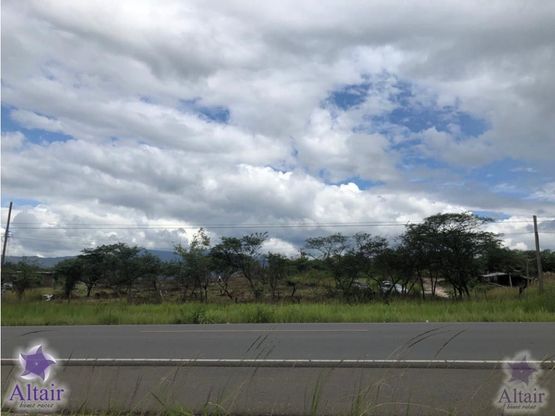 Se Vende Terreno en el Km 30 salida a Olancho