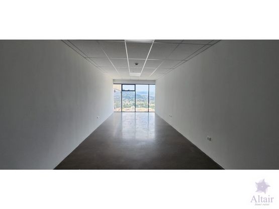 Se Alquila Espacio de Oficina en Distrito Artemisa, El Trapiche
