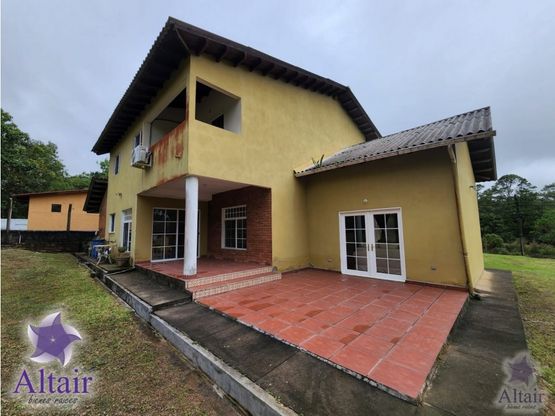 Se Vende Casa en Pinares del Uyuca