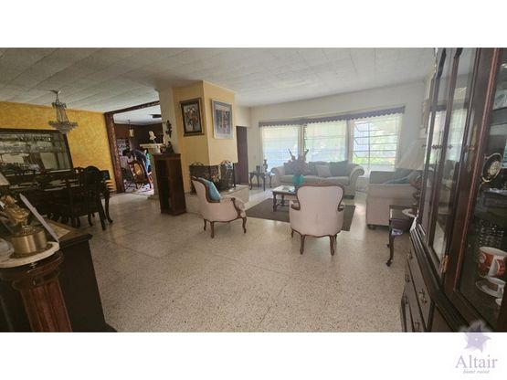 Se Vende Casa en Viera a Orilla de Calle subida al picacho