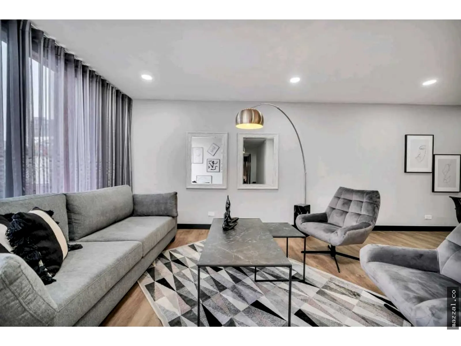 Apartamento 4 habitaciones en venta Poblado Medellín