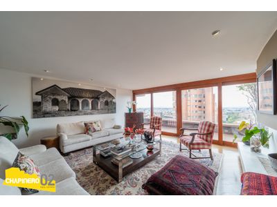 Apartamento Venta :: 290 m² + 37 m² :: El Refugio :: $2.350 M