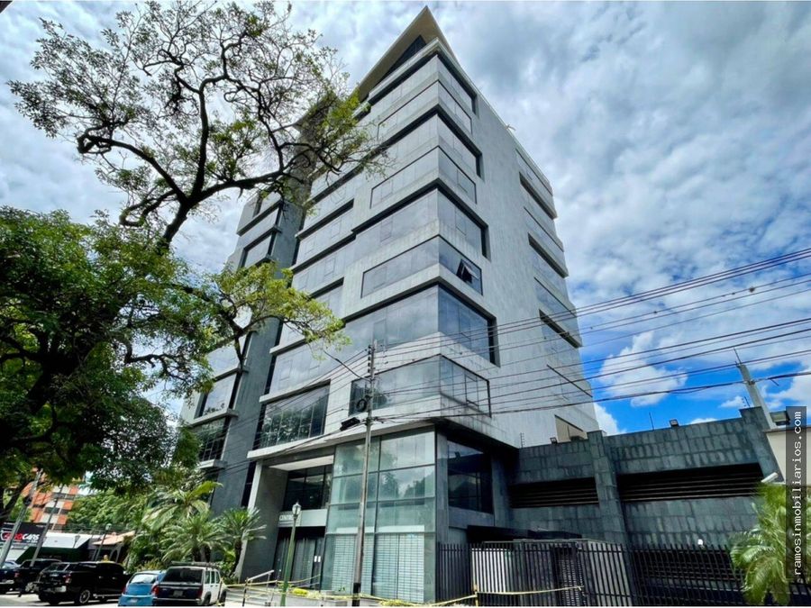 grupo lh ofrece alquiler de oficina de 80 m2 en la torre centro a1