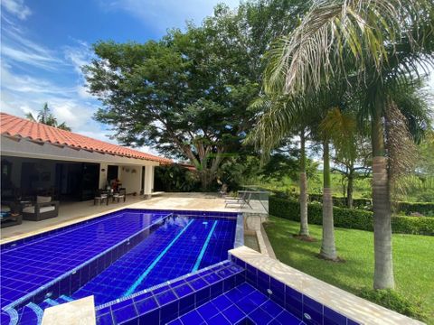 se vende casa campestre en cerritospereira