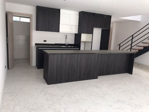 casa de estreno en venta en tumbaco vive en exclusividad y confort