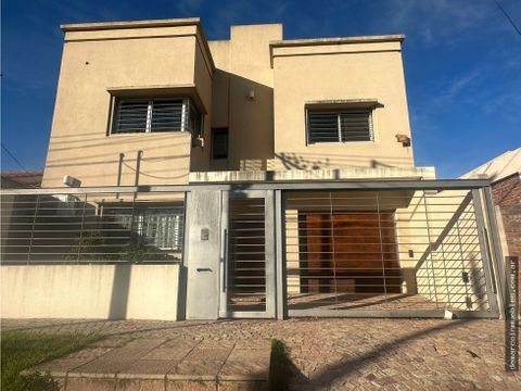 casa en barrio residencial a la venta