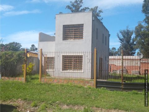 latorre prop vende casa de 3 ambientes con hermoso parque