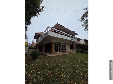 casa 5 ambientes en los troncos
