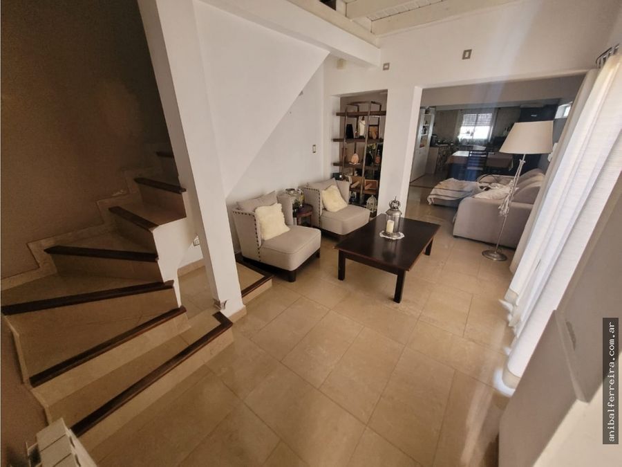 ideal inversion excelente casa 6 ambientes en barrio pompeya