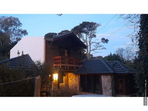 chalet 2 dorm a la venta bosque p ramos con pileta sobre 2 lotes