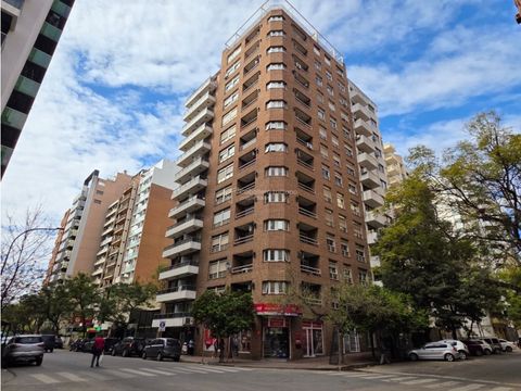 departamento de categoria 1 dormitorio con balcon piso alto