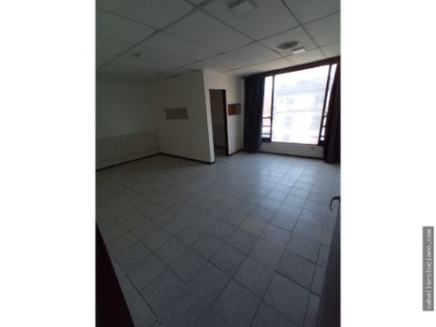 venta oficina sobre av colon bo centro