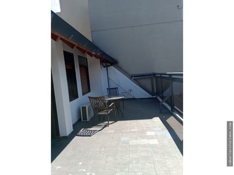 duplex 2 dorm ultimo piso con gran balcon terraza nva cba