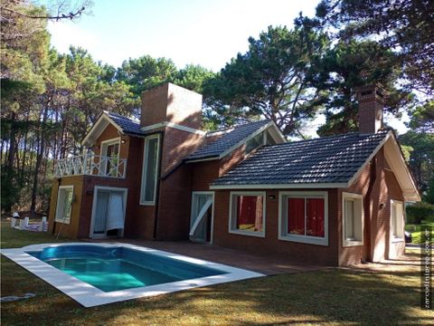 alquiler permanente pinamar norte casa 4 dormitorios con piscina