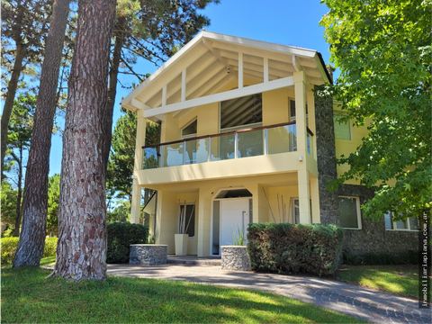 oportunidad en venta zona alamos vista al golf calidad edilicia