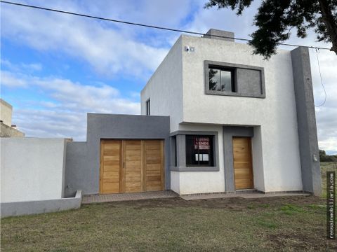 duplex en venta en barrio el portal de rio tercero