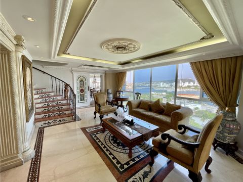 penthouse en bocagrande edificio puerto azul