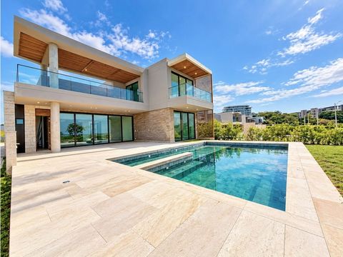 venta casa en baru condominio calablanca