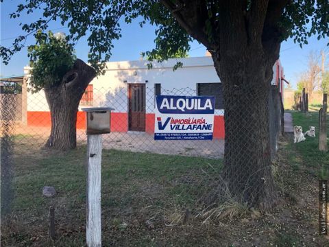 se alquila casa 2 dormitorios en almafuerte