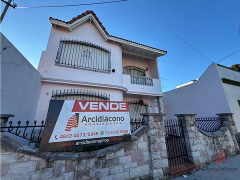 venta casa 7 amb con fondo libre somellera 4800 villa lugano caba