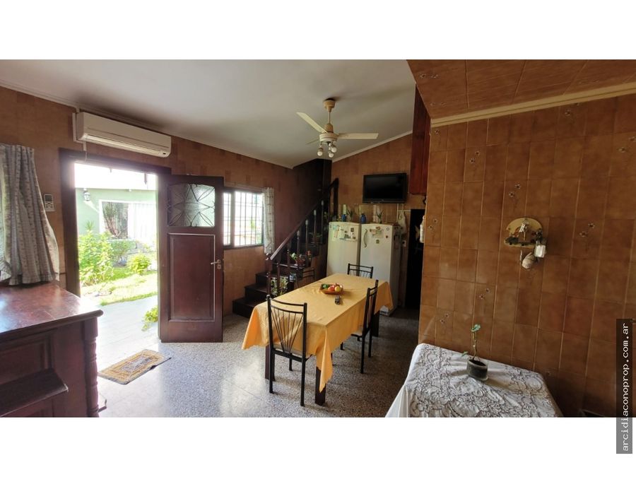 venta casa con cocheralocal y departam t gordillo 4100 villa lugano