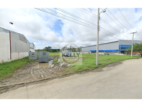 se vende terreno de 10500m2 en parque industrial las mananitas