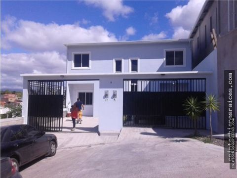 alquilo town house en ressaucecircuito 2 hab l1250000