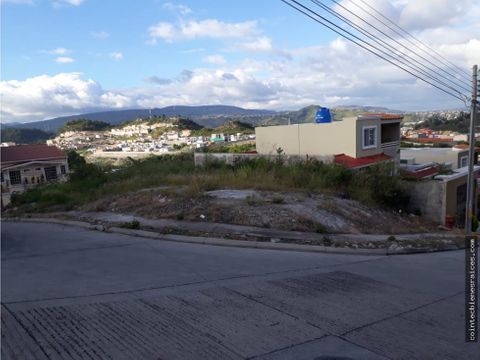 venta de terreno en res santa cruz l1100000