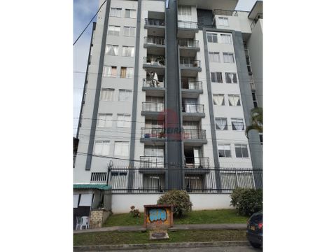 se vende espectacular penthouse en conjunto dosquebradas