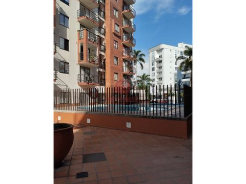 se vende hermoso apartamento en pinares de aragon