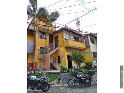 se vende casa en santa ana bello