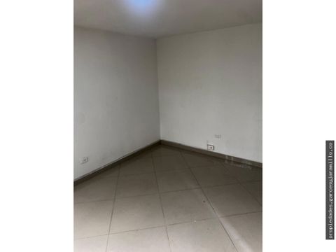 se arrienda apartamento en el barrio cabanas