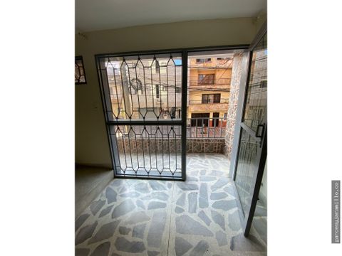 se arrienda apartamento en barrio obrero bello