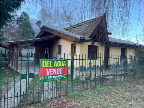 en venta casa sobre lote de 600 m2 en barrio las quintas el bolson