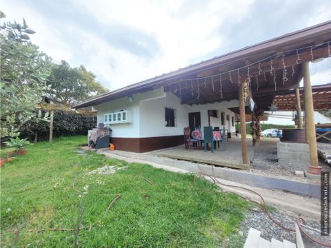 se vende finca en el carmen de viboral