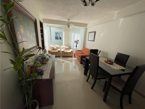 se vende apartamento en el pie de la popa