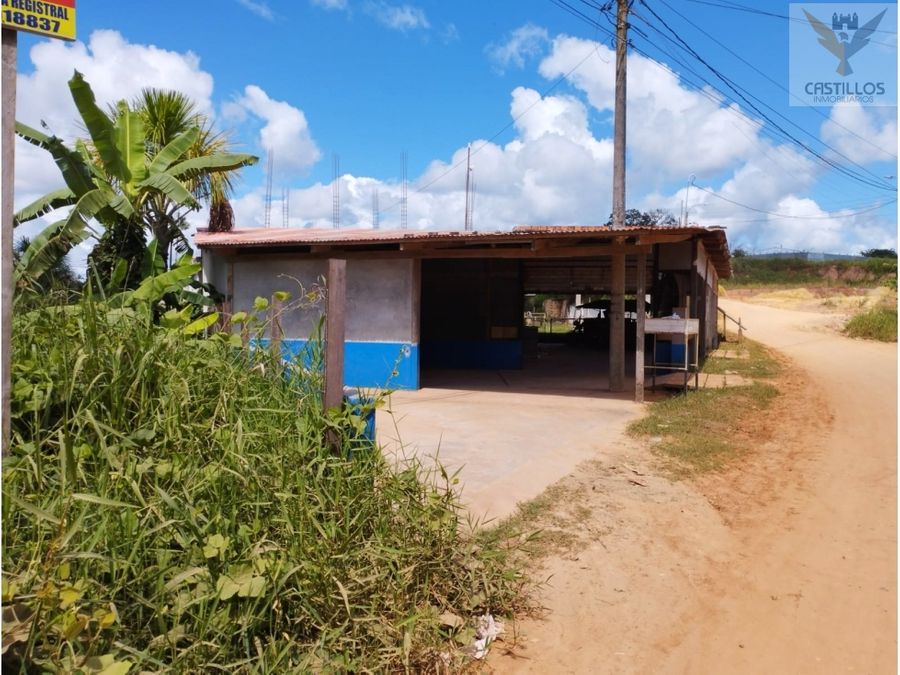 se vende local comercial vivienda en yurimaguas loreto