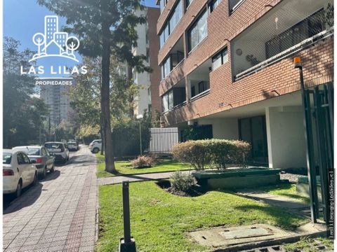 plaza las lilas caminando al metro vida de barrio