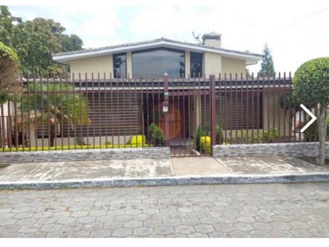 casa venta cumbaya dentro de urbaniza privada