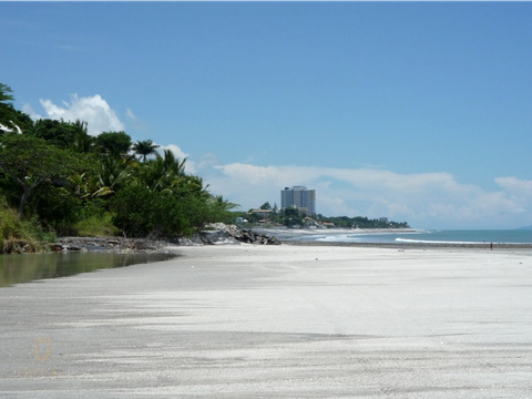 venta de terreno de playa frente al mar punta roca