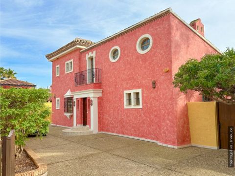 hermosa casa de 5 dormitorios con piscina cuevas de almanzora almeria