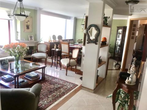 vendo hermoso y amplio apartamento en santa barbara