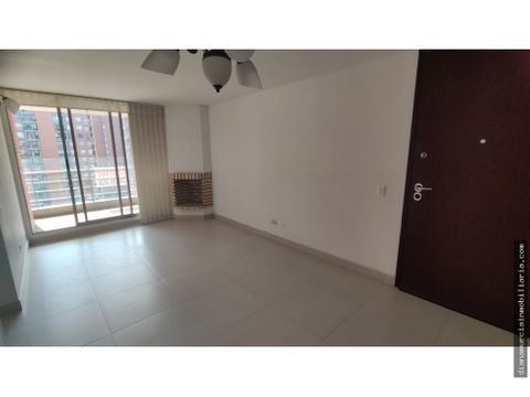 arriendo lindo apto 8piso club house en mazuren colina