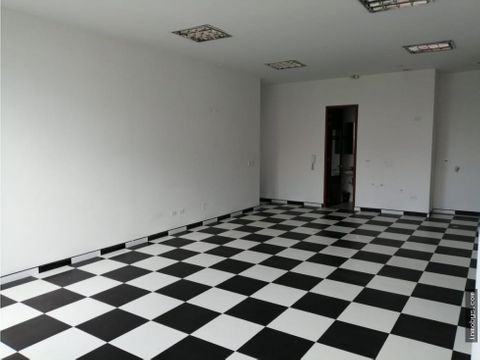 arriendo oficina de 50 m2 galerias