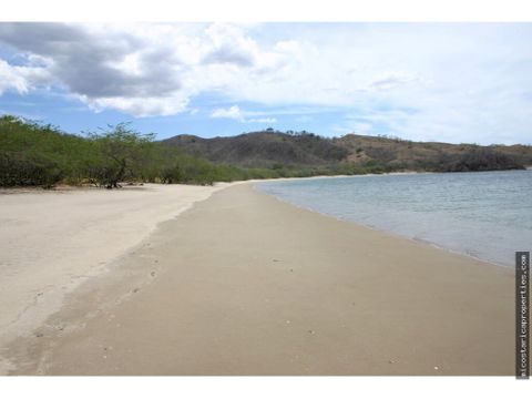 propiedad en junquillal la cruz guanacaste