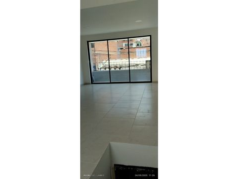 vendo casa en campovaldes medellin de 70 m2 en tercer piso en escalas