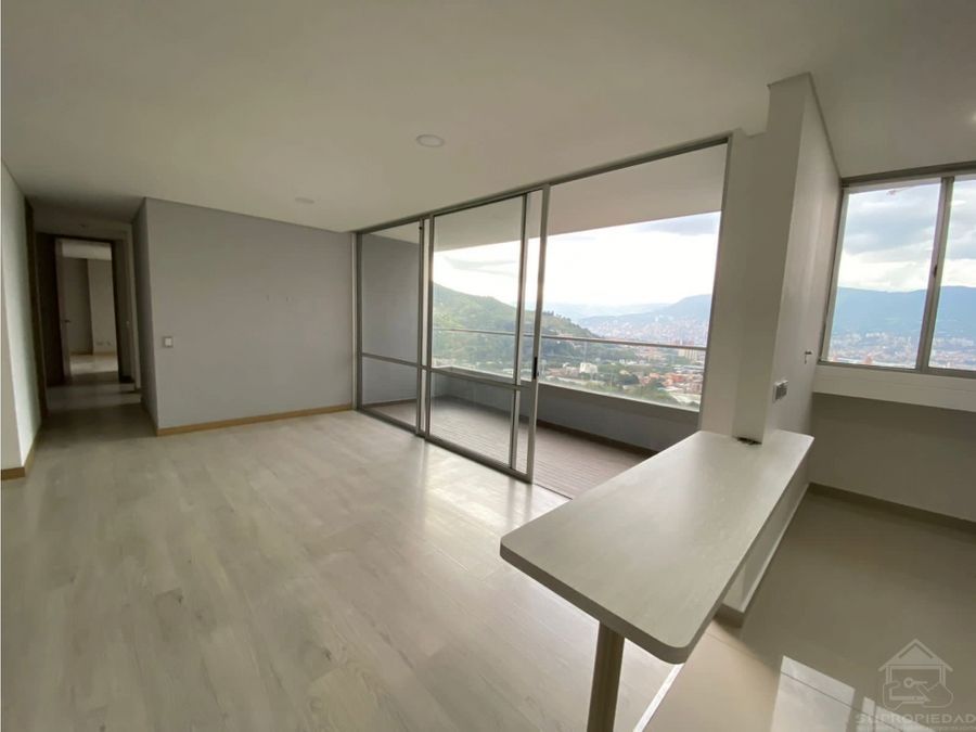 vendo apartamento de 97 m2 piso 26 en sector suramerica en itagui