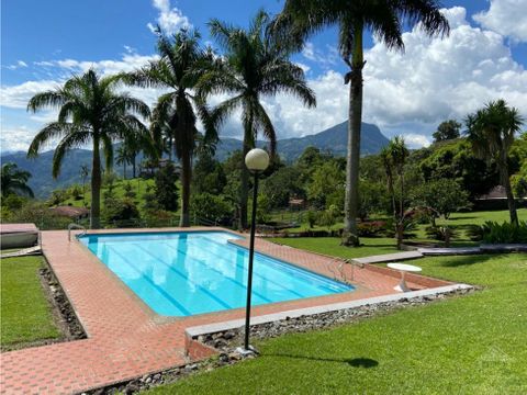 vendo finca de recreo de 2 cuadras en fredonia via puente iglesias